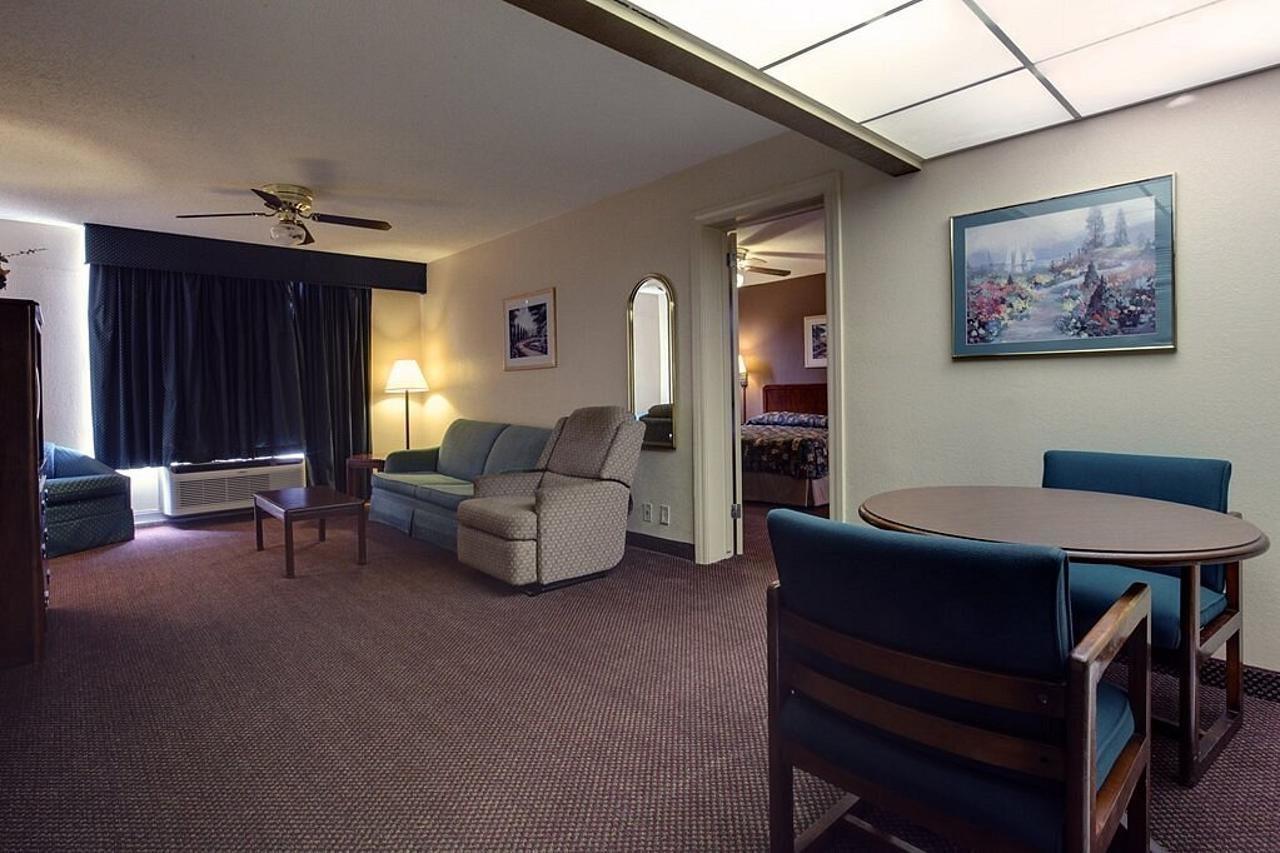 Americas Best Value Inn Marshall Bel Air Εξωτερικό φωτογραφία
